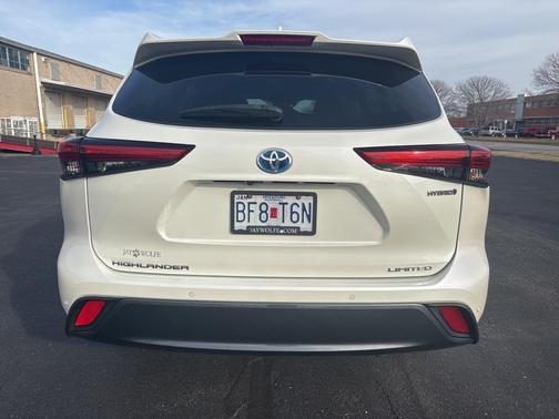 2021 Toyota Highlander Hybrid Limited