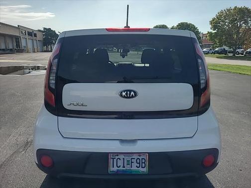 2017 Kia Soul Base