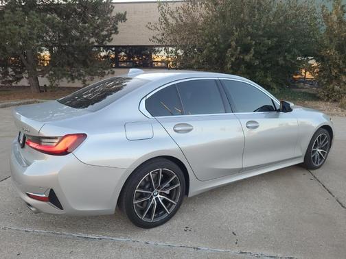 2019 BMW 330 xDrive