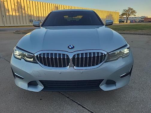 2019 BMW 330 xDrive