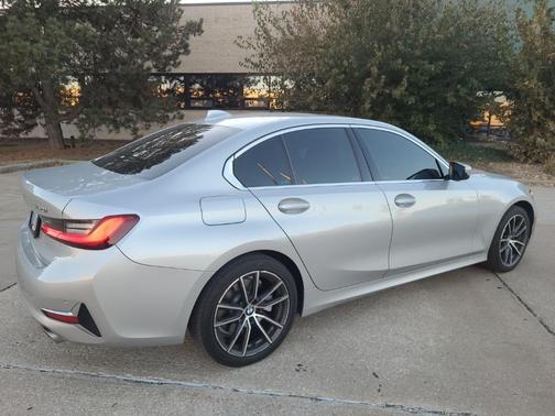 2019 BMW 330 xDrive