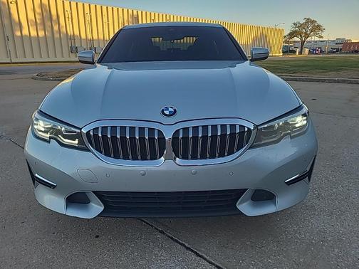 2019 BMW 330 xDrive