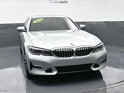 2019 BMW 330 xDrive