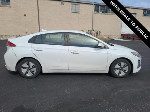 2020 Hyundai IONIQ Hybrid Blue