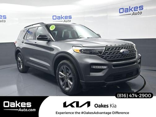 CARBONIZED GRAY METALLIC 2023 Ford Explorer XLT