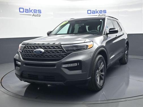 CARBONIZED GRAY METALLIC 2023 Ford Explorer XLT