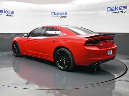 2018 Dodge Charger SXT