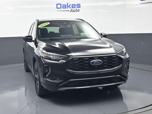 AGATE BLACK METALLIC 2023 Ford Escape ST-Line Elite