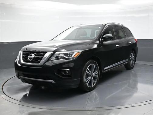 2017 Nissan Pathfinder Platinum
