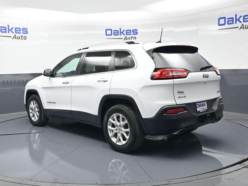Bright White Clearcoat 2018 Jeep Cherokee Latitude Plus