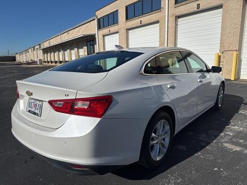 2017 Chevrolet Malibu 1LT