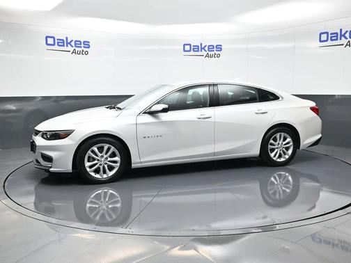 2017 Chevrolet Malibu 1LT