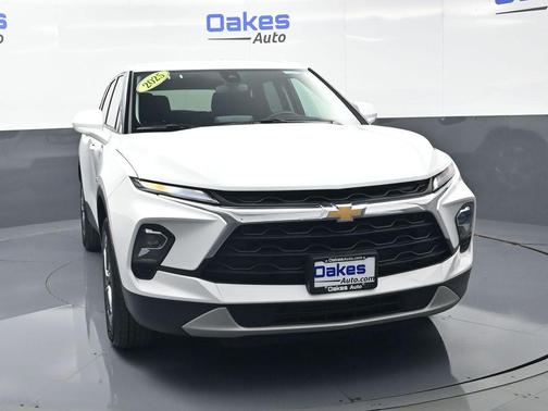 Summit White 2025 Chevrolet Blazer 2LT