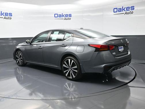 2021 Nissan Altima SR Intelligent AWD