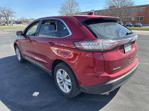 RUBY RED METALLIC TINTED CC 2018 Ford Edge SEL