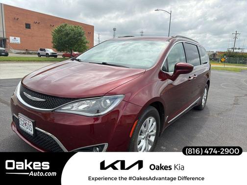 Velvet Red Pearlcoat 2017 Chrysler Pacifica Touring-L