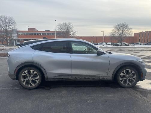 2022 Ford Mustang Mach-E Premium