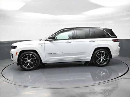 2023 Jeep Grand Cherokee 4xe Summit Reserve