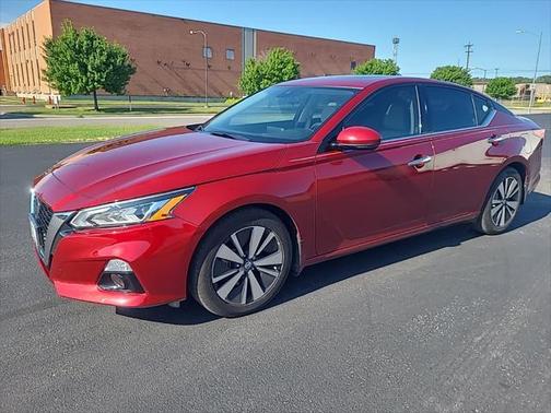 2022 Nissan Altima 2.5 SL