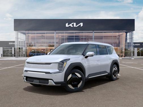 Glacial White Pearl 2026 Kia EV9 Wind