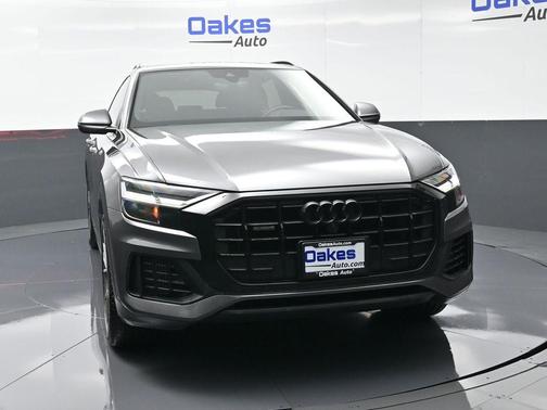 2021 Audi Q8 55 Premium