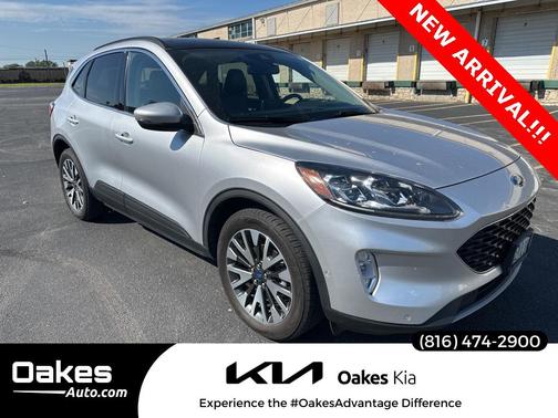 2020 Ford Escape Titanium