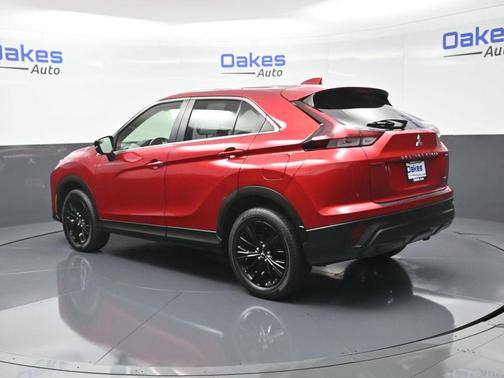 2022 Mitsubishi Eclipse Cross LE