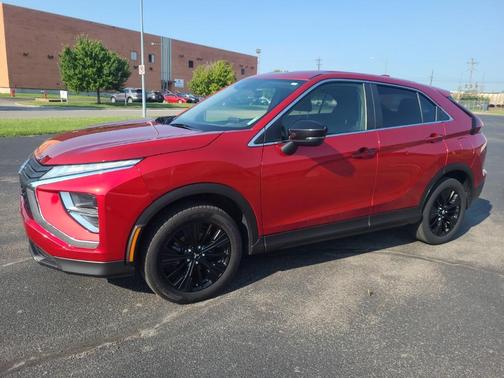 2022 Mitsubishi Eclipse Cross LE