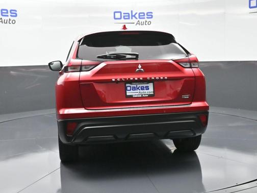 2022 Mitsubishi Eclipse Cross LE