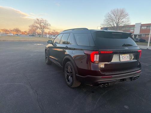 2025 Ford Explorer ST