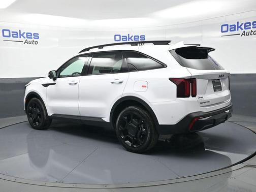 Glacial White Pearl 2026 Kia Sorento SX