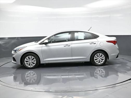 2020 Hyundai Accent SE