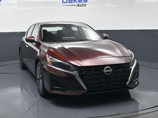 Garnet Pearl Metallic 2024 Nissan Altima 2.5 SV
