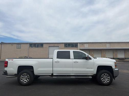 Summit White 2019 Chevrolet Silverado 3500 LT