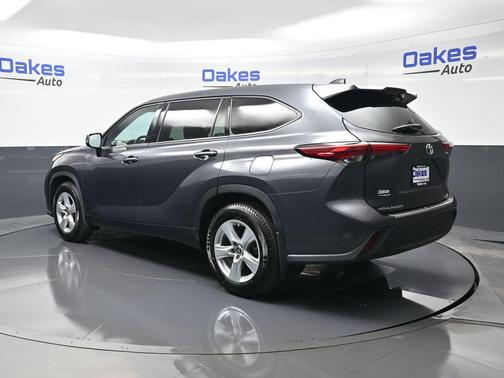 2020 Toyota Highlander LE