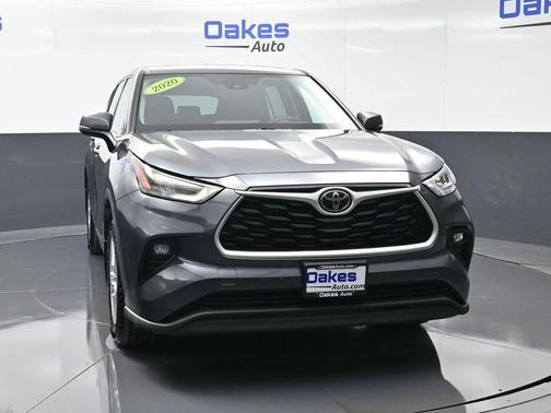 2020 Toyota Highlander LE