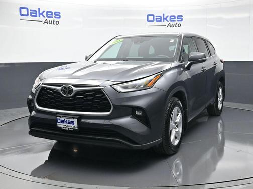 2020 Toyota Highlander LE