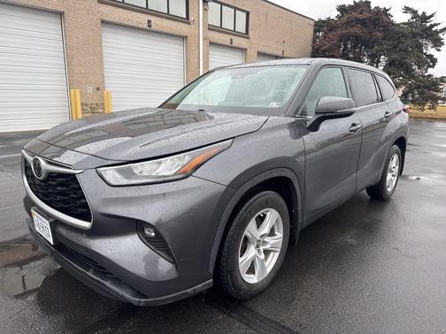 2020 Toyota Highlander LE