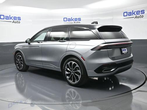 2024 Lincoln Nautilus Reserve