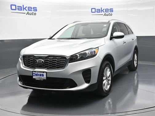 2020 Kia Sorento LX