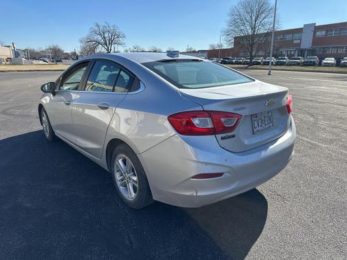 2016 Chevrolet Cruze LT Auto