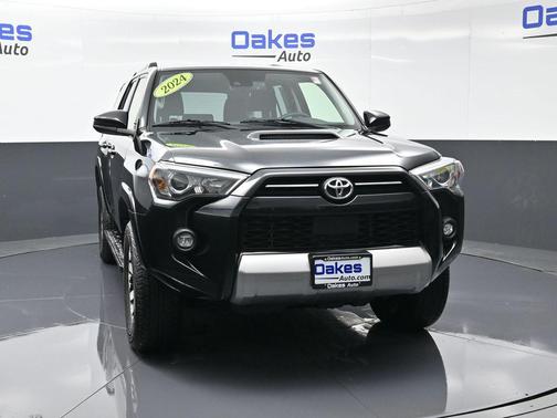 2024 Toyota 4Runner TRD Off Road