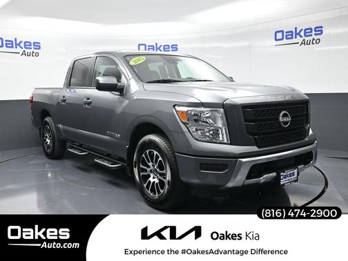 2024 Nissan Titan SV