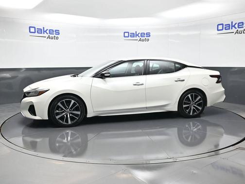 2023 Nissan Maxima SV Xtronic CVT