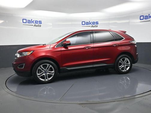 RUBY RED METALLIC TINTED CC 2017 Ford Edge Titanium