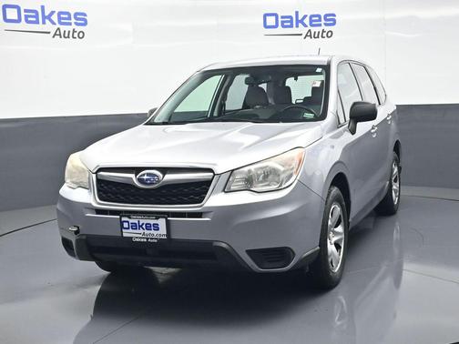 Ice Silver Metallic 2014 Subaru Forester 2.5i