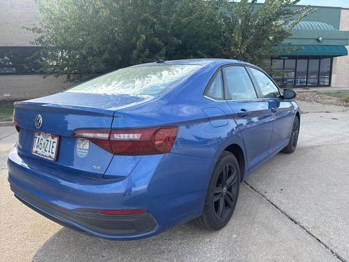2022 Volkswagen Jetta 1.5T SE