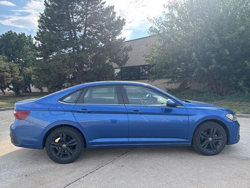 2022 Volkswagen Jetta 1.5T SE