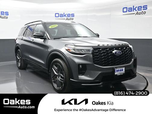 2025 Ford Explorer ST-Line