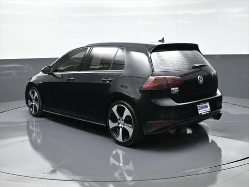 2016 Volkswagen Golf GTI 2.0T SE 4-Door